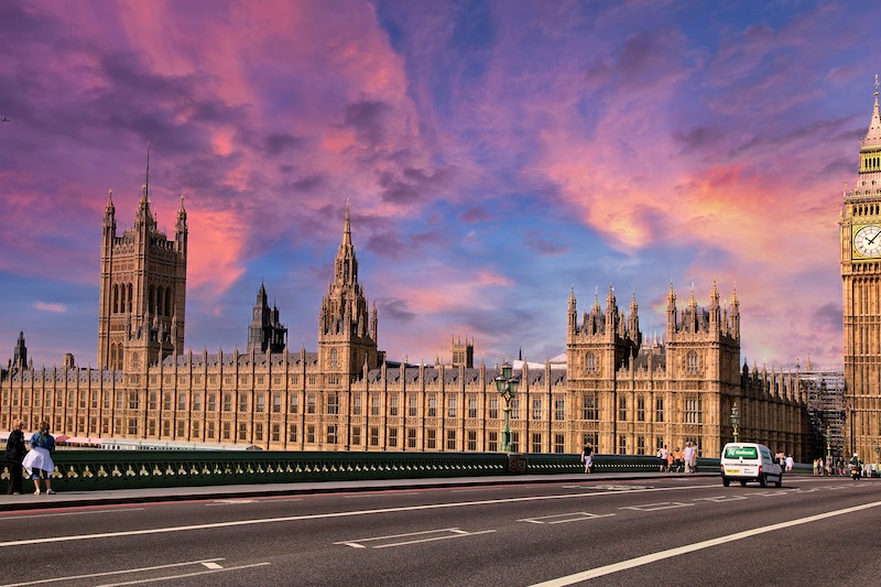 Peers vote to exempt small charities from NICs rise